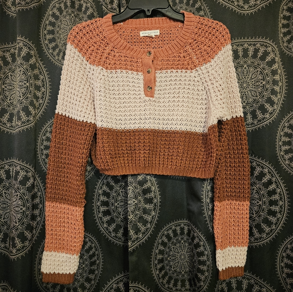 Small Aeropostale Cropped Sweater